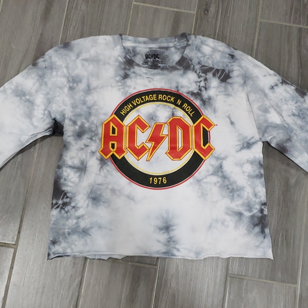 Tye dye long sleeve shirt